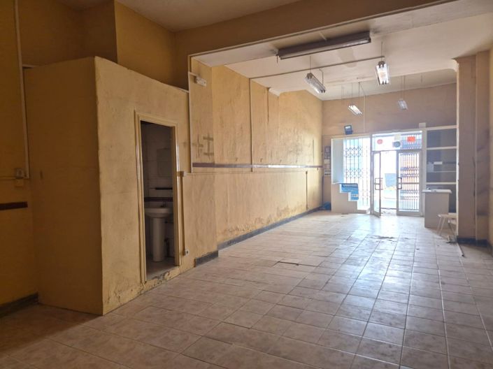 Image No.24-4 Bed Townhouse for sale