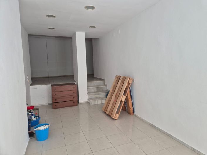 Image No.26-4 Bed Townhouse for sale