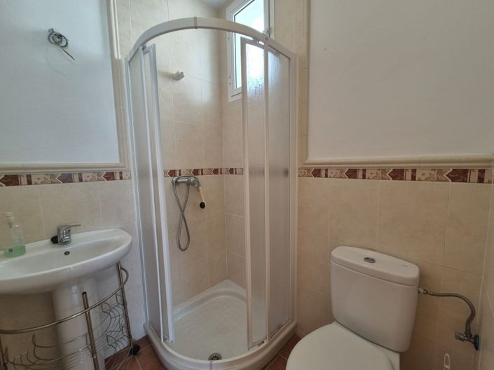 Image No.25-5 Bed Townhouse for sale