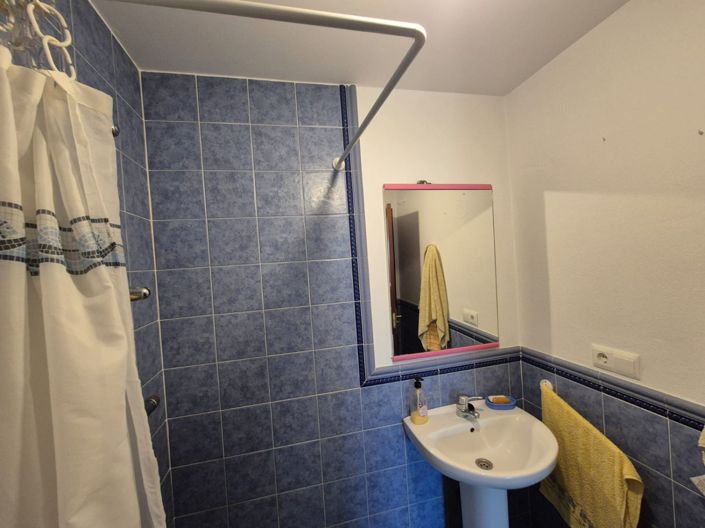 Image No.8-5 Bed Townhouse for sale