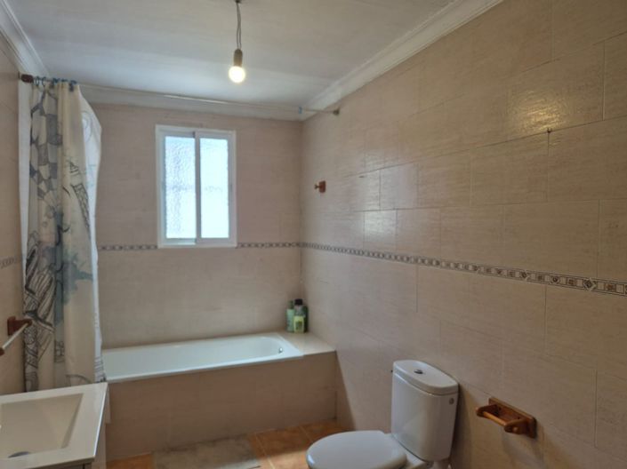 Image No.16-Maison de campagne de 3 chambres à vendre à Guaro