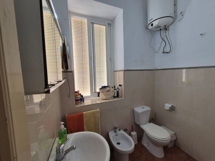 Image No.13-4 Bed Townhouse for sale