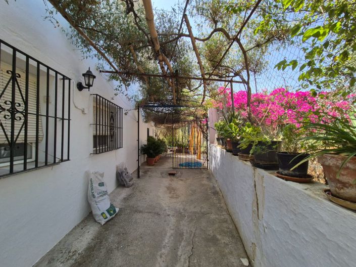 Image No.30-Maison de campagne de 5 chambres à vendre à Guaro