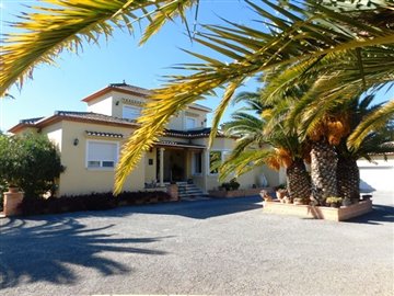 maison-a-vendre-a-denia-2