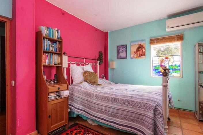 Image No.18-4 Bed Villa for sale