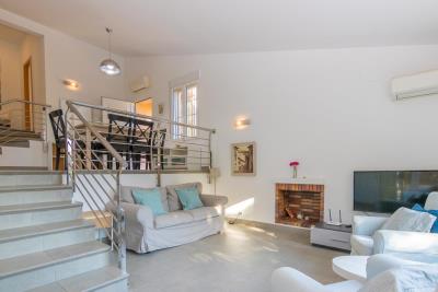 villa-for-sale-in-la-sella-lounge