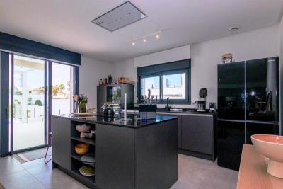 villa-for-sale-in-denia--lounge