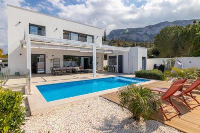 villa-for-sale-in-denia