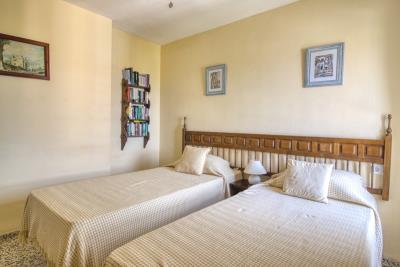 apartment-for-sale-in-denia-bedroom