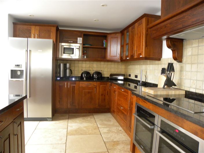 Image No.25-5 Bed House for sale