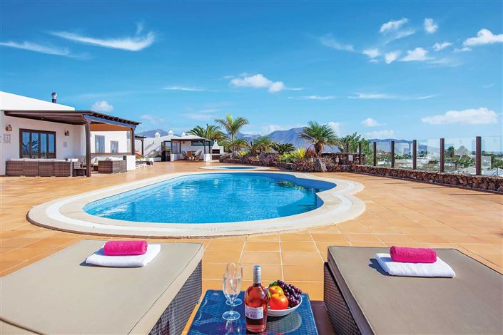 Image No.3-5 Bed House for sale