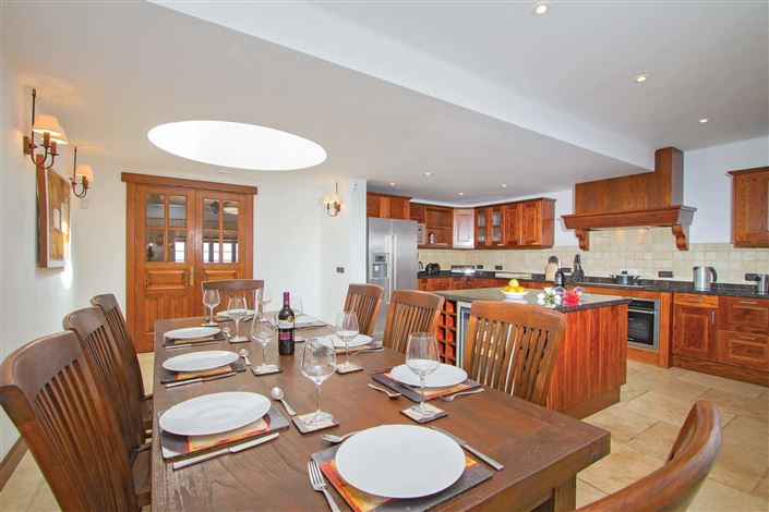 Image No.5-5 Bed House for sale