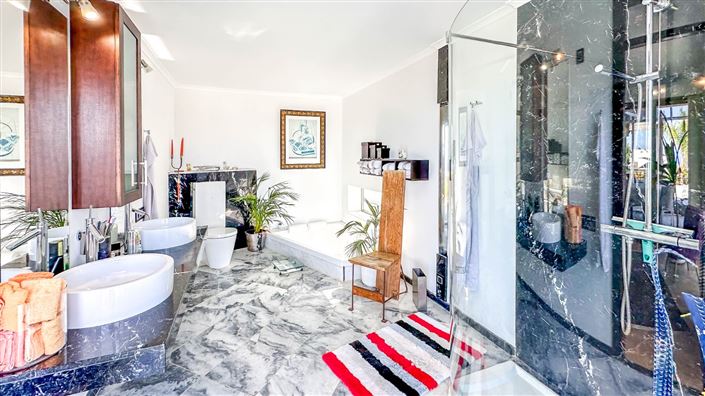 Image No.20-5 Bed Villa for sale