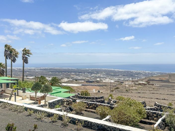 Image No.15-6 Bed Villa for sale