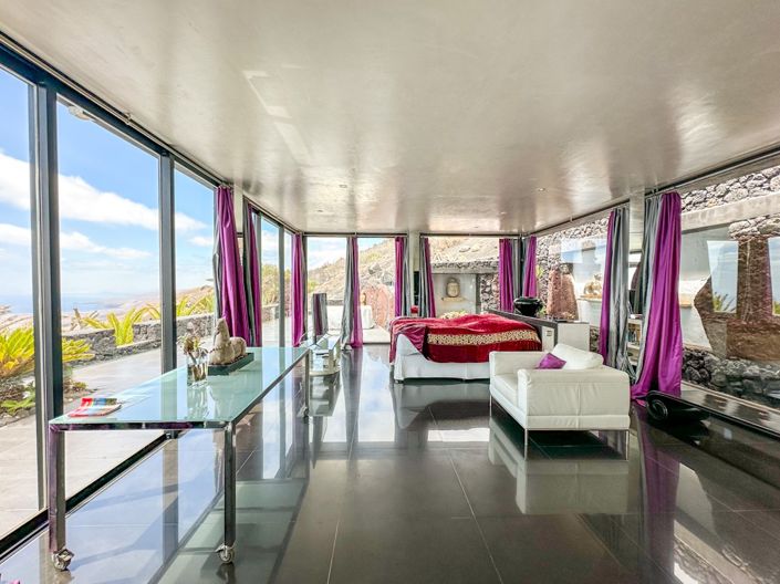 Image No.23-6 Bed Villa for sale