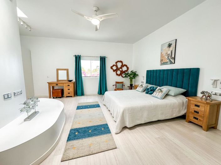 Image No.27-4 Bed Villa for sale