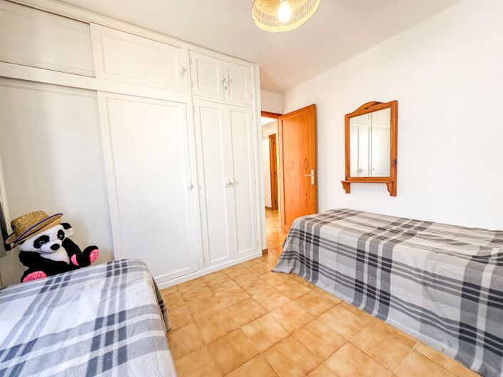 Image No.24-2 Bed Apartment for sale