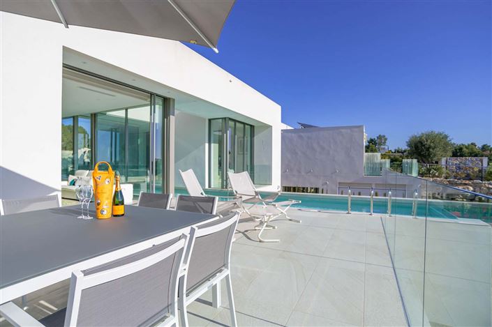 Image No.19-3 Bed Villa for sale