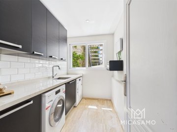 9635luxurioussevenbedroomvillawithstunningvie