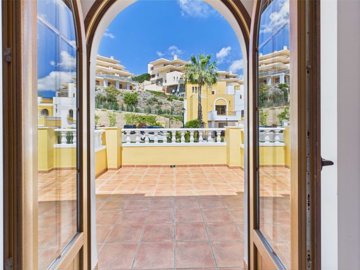 6traditionaltownhouselamangaclub010525133809c