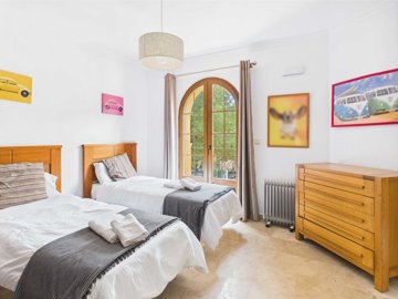 6traditionaltownhouselamangaclub010525133807c