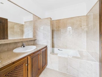 6traditionaltownhouselamangaclub010525133807c