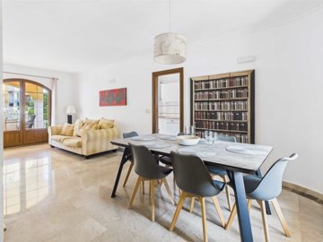 6traditionaltownhouselamangaclub010525133806c