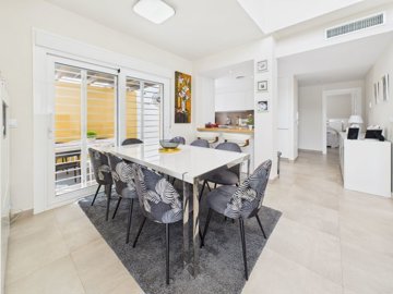 9761stylishmodernvillainmardecristal7c3bedroo