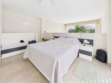 9761stylishmodernvillainmardecristal7c3bedroo