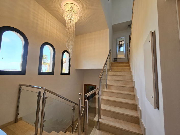 Image No.34-6 Bed Villa for sale