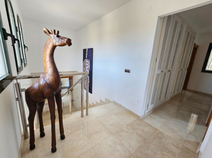 Image No.36-6 Bed Villa for sale