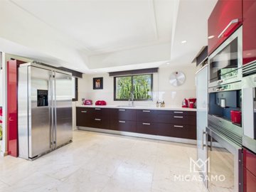 9577elegantfivebedroomvillawithseaviewsinlama