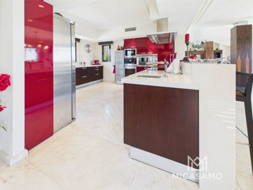 9577elegantfivebedroomvillawithseaviewsinlama