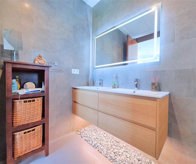 Image No.17-3 Bed Villa for sale