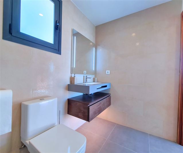 Image No.22-3 Bed Villa for sale