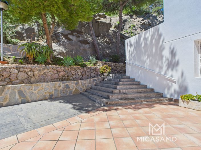 Image No.20-2 Bed Apartment for sale