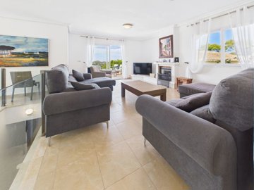 9785luxury4bedroom4bathvillawithprivatepoolan