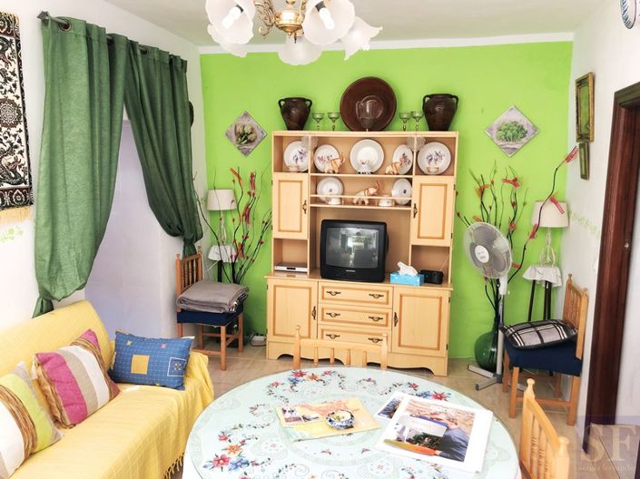 Image No.2-2 Bed Townhouse for sale