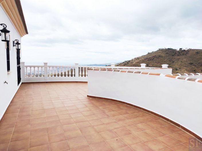 Image No.12-4 Bed Villa for sale