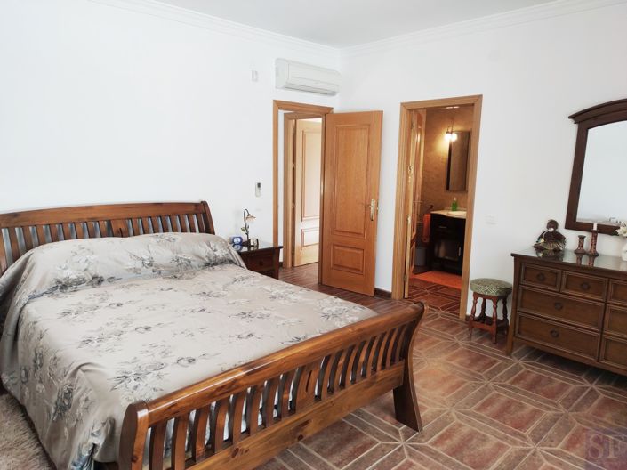 Image No.7-4 Bed Villa for sale