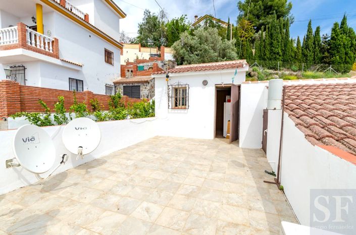 Image No.10-3 Bed Townhouse for sale