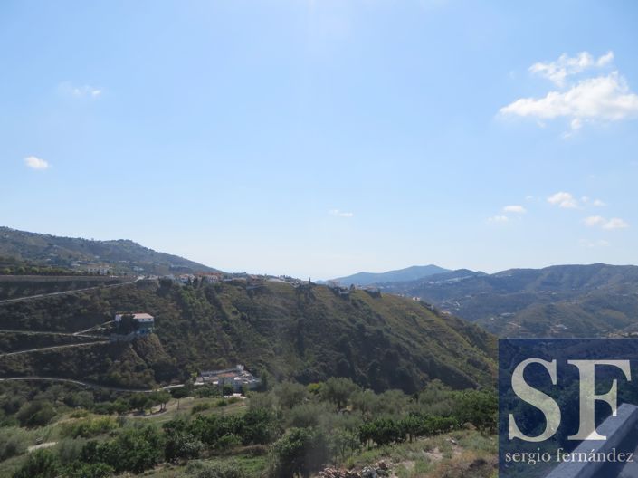 Image No.13-3 Bed Townhouse for sale