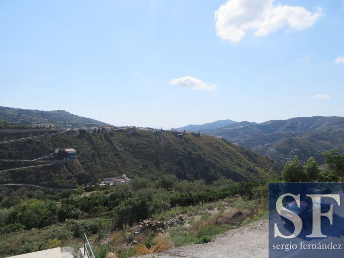 Image No.17-3 Bed Townhouse for sale