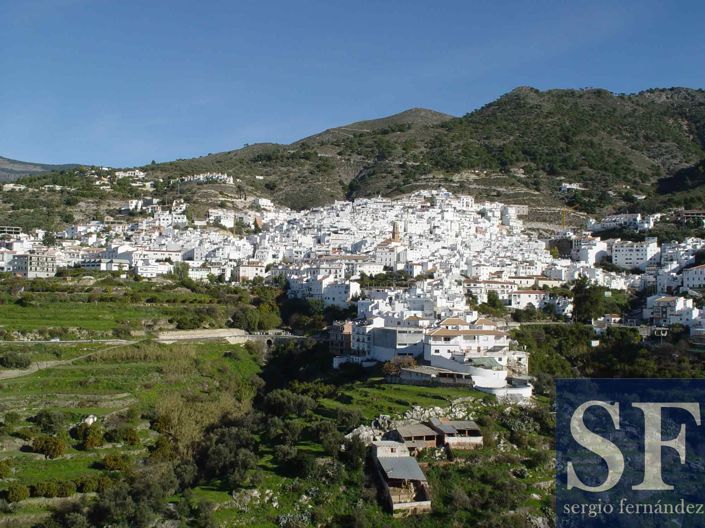 Image No.19-3 Bed Townhouse for sale