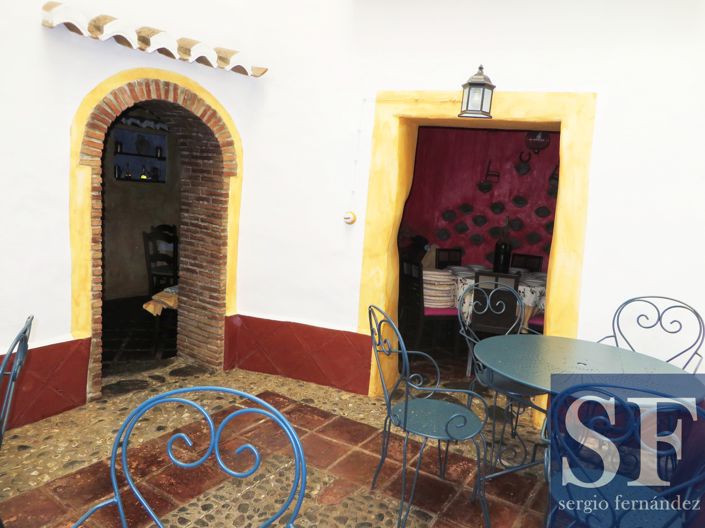 Image No.15-7 Bed Townhouse for sale