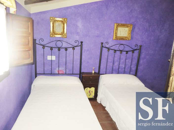 Image No.7-7 Bed Townhouse for sale