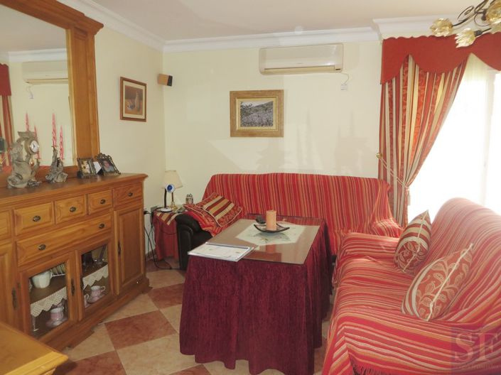 Image No.3-4 Bed Townhouse for sale