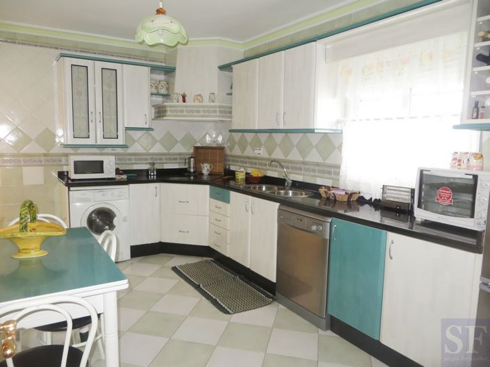 Image No.4-4 Bed Townhouse for sale