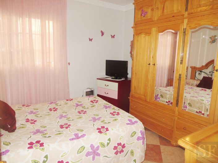 Image No.5-4 Bed Townhouse for sale