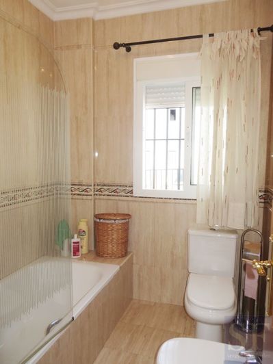 Image No.7-4 Bed Townhouse for sale